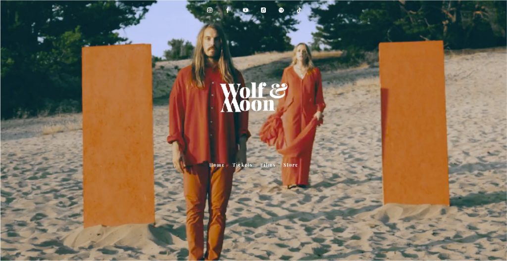 Wolf & Moon